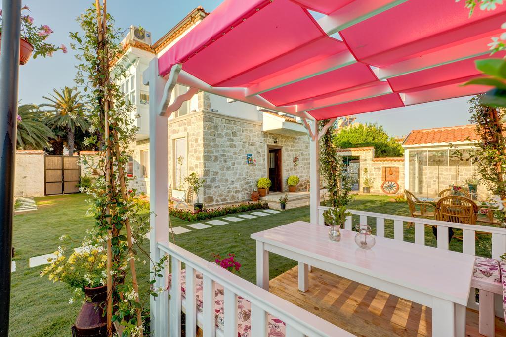 Bellapietra Hotel Alacati Exterior photo